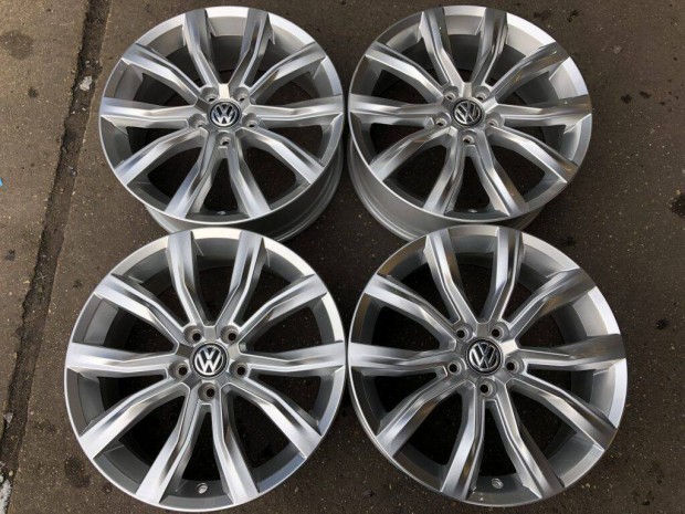 4db gyri 18" VW T-Roc [Grange Hill] alufelni. ("1015")